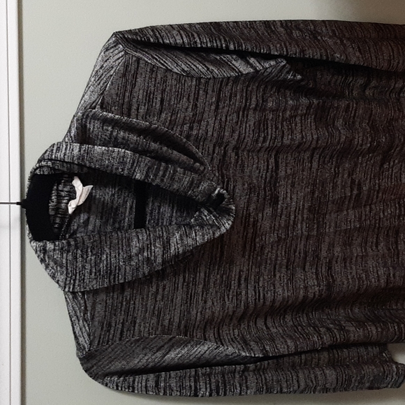 Sweater - Picture 3 of 4